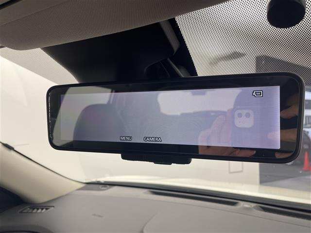 エクストレイル ２０Ｘ　純正９型ナビ　純正１１型後席モニター　全周囲カメラ　アダプティブクルーズコントロール　ブラインドスポットモニター　電動リアドア　衝突被害軽減ブレーキ　インテリジェントルームミラー　ＥＴＣ　禁煙車（6枚目）