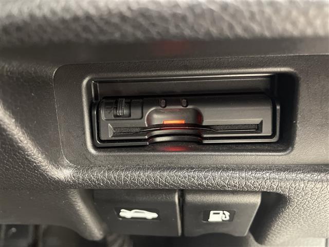 エクストレイル ２０Ｘ　純正９型ナビ　純正１１型後席モニター　全周囲カメラ　アダプティブクルーズコントロール　ブラインドスポットモニター　電動リアドア　衝突被害軽減ブレーキ　インテリジェントルームミラー　ＥＴＣ　禁煙車（10枚目）
