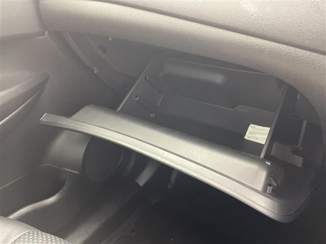 エクストレイル ２０Ｘ　純正９型ナビ　純正１１型後席モニター　全周囲カメラ　アダプティブクルーズコントロール　ブラインドスポットモニター　電動リアドア　衝突被害軽減ブレーキ　インテリジェントルームミラー　ＥＴＣ　禁煙車（27枚目）