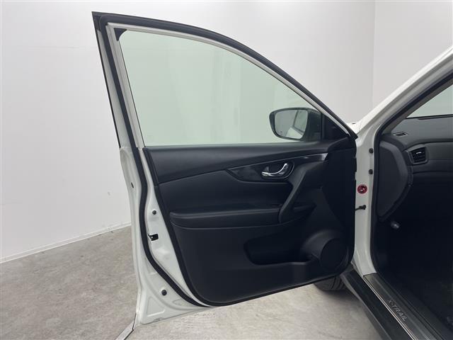 エクストレイル ２０Ｘ　純正９型ナビ　純正１１型後席モニター　全周囲カメラ　アダプティブクルーズコントロール　ブラインドスポットモニター　電動リアドア　衝突被害軽減ブレーキ　インテリジェントルームミラー　ＥＴＣ　禁煙車（40枚目）
