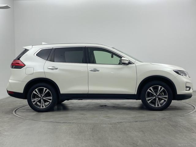 エクストレイル ２０Ｘ　純正９型ナビ　純正１１型後席モニター　全周囲カメラ　アダプティブクルーズコントロール　ブラインドスポットモニター　電動リアドア　衝突被害軽減ブレーキ　インテリジェントルームミラー　ＥＴＣ　禁煙車（45枚目）