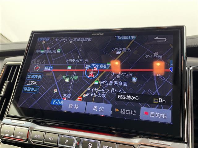 デリカＤ：５ シャモニー　１１型ナビ　１２．８型フリップダウンモニター　ハンドルヒーター　パドルシフト　フルセグ　純正アルミホイール　オートライト　オートマチックハイビーム　ステアリングスイッチ　革巻きステアリング　禁煙車（3枚目）