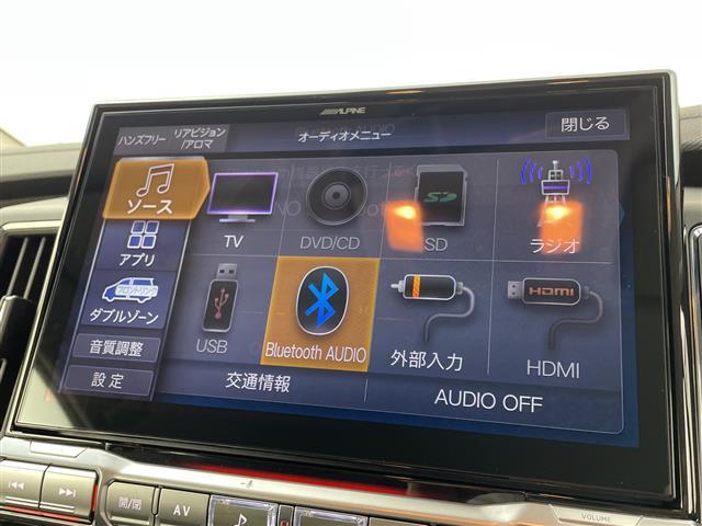 デリカＤ：５ シャモニー　１１型ナビ　１２．８型フリップダウンモニター　ハンドルヒーター　パドルシフト　フルセグ　純正アルミホイール　オートライト　オートマチックハイビーム　ステアリングスイッチ　革巻きステアリング　禁煙車（15枚目）