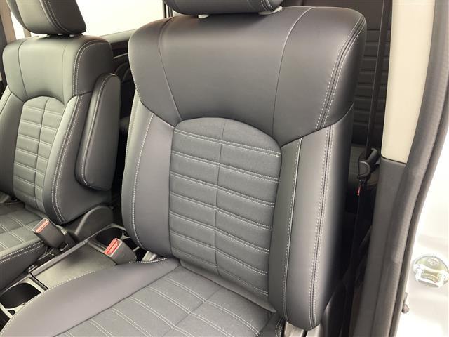 デリカＤ：５ シャモニー　１１型ナビ　１２．８型フリップダウンモニター　ハンドルヒーター　パドルシフト　フルセグ　純正アルミホイール　オートライト　オートマチックハイビーム　ステアリングスイッチ　革巻きステアリング　禁煙車（37枚目）