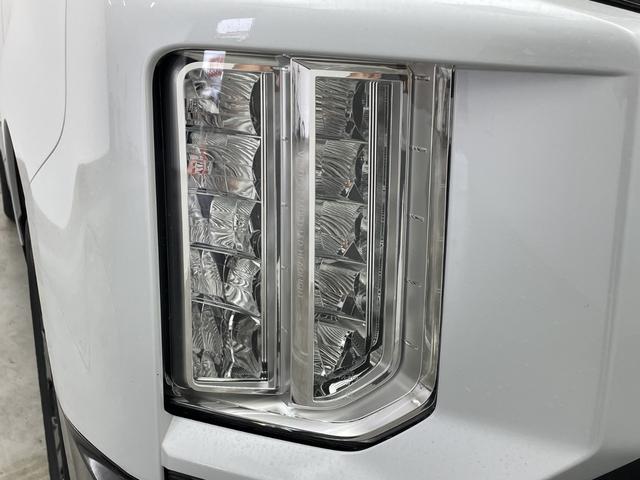 デリカＤ：５ シャモニー　１１型ナビ　１２．８型フリップダウンモニター　ハンドルヒーター　パドルシフト　フルセグ　純正アルミホイール　オートライト　オートマチックハイビーム　ステアリングスイッチ　革巻きステアリング　禁煙車（63枚目）