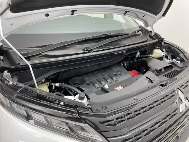 デリカＤ：５ シャモニー　１１型ナビ　１２．８型フリップダウンモニター　ハンドルヒーター　パドルシフト　フルセグ　純正アルミホイール　オートライト　オートマチックハイビーム　ステアリングスイッチ　革巻きステアリング　禁煙車（77枚目）