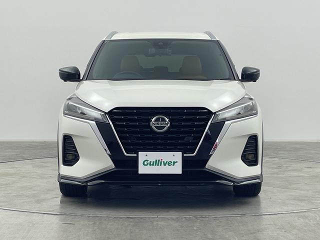 キックス Ｘ　ツートーンインテリアエディション　純正９型ナビ　フルセグＴＶ　全周囲カメラ　デジタルインナーミラー　シートヒーター　ハンドルヒーター　衝突被害軽減ブレーキ　アダプティブクルーズコントール　車高調　ＥＴＣ　前方ドラレコ　ＬＥＤ　禁煙車（44枚目）