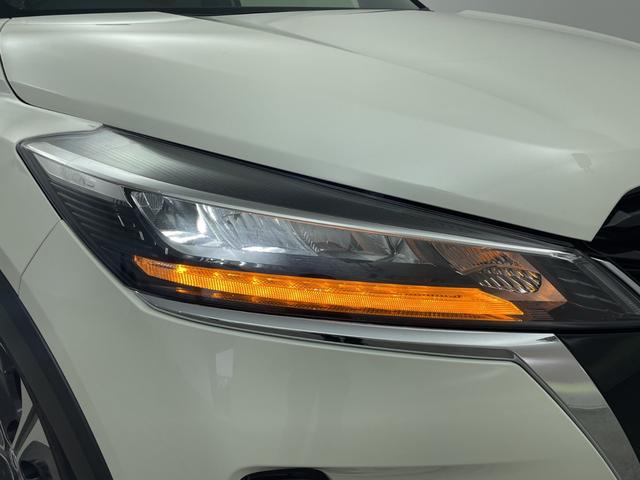 キックス Ｘ　ツートーンインテリアエディション　純正９型ナビ　フルセグＴＶ　全周囲カメラ　デジタルインナーミラー　シートヒーター　ハンドルヒーター　衝突被害軽減ブレーキ　アダプティブクルーズコントール　車高調　ＥＴＣ　前方ドラレコ　ＬＥＤ　禁煙車（51枚目）
