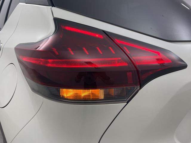 キックス Ｘ　ツートーンインテリアエディション　純正９型ナビ　フルセグＴＶ　全周囲カメラ　デジタルインナーミラー　シートヒーター　ハンドルヒーター　衝突被害軽減ブレーキ　アダプティブクルーズコントール　車高調　ＥＴＣ　前方ドラレコ　ＬＥＤ　禁煙車（77枚目）