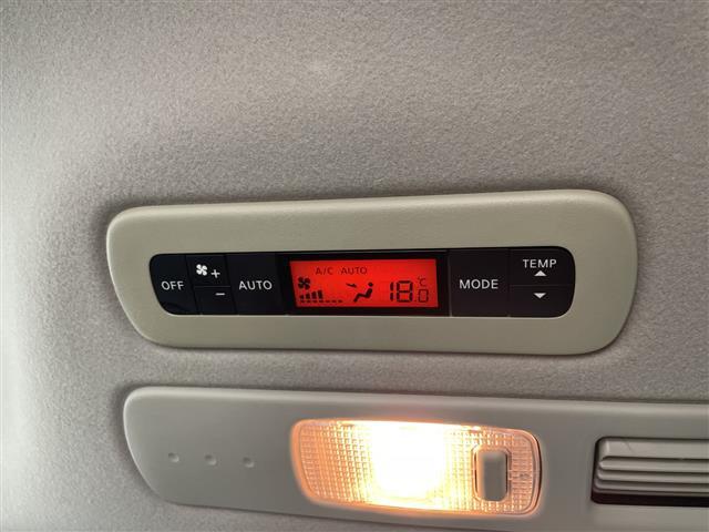 セレナ ライダーブラックラインS-HVアドバンスドセーフティ 純正後席モニター 純正8型ナビ フルセグTV 全周囲カメラ クルーズコントロール 衝突被害軽減システム レーンアシスト 両側電動スライドドア オートライト LEDヘットライト スマートキー 禁煙車(16枚目)