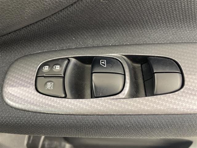 セレナ ライダーブラックラインS-HVアドバンスドセーフティ 純正後席モニター 純正8型ナビ フルセグTV 全周囲カメラ クルーズコントロール 衝突被害軽減システム レーンアシスト 両側電動スライドドア オートライト LEDヘットライト スマートキー 禁煙車(24枚目)