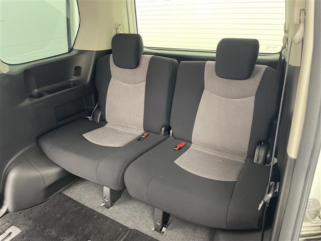 セレナ ライダーブラックラインS-HVアドバンスドセーフティ 純正後席モニター 純正8型ナビ フルセグTV 全周囲カメラ クルーズコントロール 衝突被害軽減システム レーンアシスト 両側電動スライドドア オートライト LEDヘットライト スマートキー 禁煙車(37枚目)