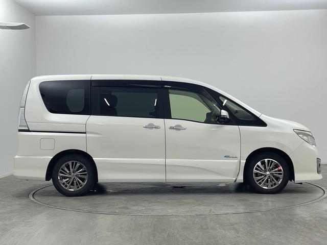 セレナ ライダーブラックラインS-HVアドバンスドセーフティ 純正後席モニター 純正8型ナビ フルセグTV 全周囲カメラ クルーズコントロール 衝突被害軽減システム レーンアシスト 両側電動スライドドア オートライト LEDヘットライト スマートキー 禁煙車(45枚目)