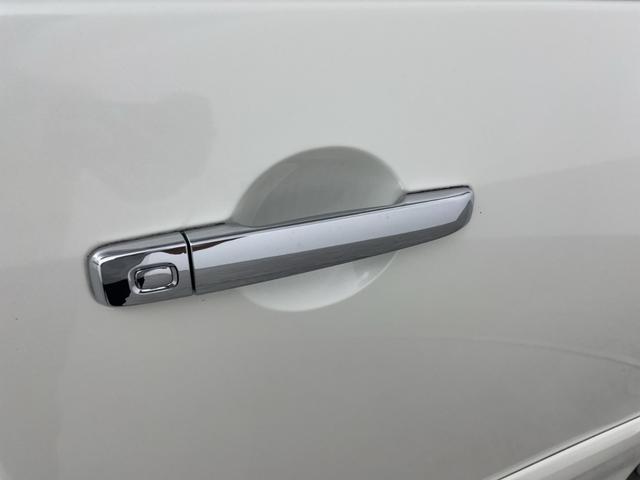 セレナ ライダーブラックラインS-HVアドバンスドセーフティ 純正後席モニター 純正8型ナビ フルセグTV 全周囲カメラ クルーズコントロール 衝突被害軽減システム レーンアシスト 両側電動スライドドア オートライト LEDヘットライト スマートキー 禁煙車(64枚目)