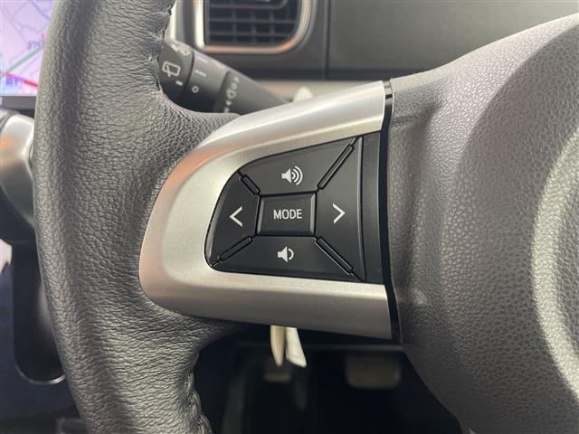 タント カスタムＲＳ　トップエディションＳＡＩＩ　純正８型ナビ　バックカメラ　両側電動スライドドア　衝突被害軽減ブレーキ　ハーフレザーシート　ＥＴＣ　革巻きステアリング　ステアリングスイッチ　横滑り防止装置　ＬＥＤヘッドライト　スマートキー　禁煙車（12枚目）