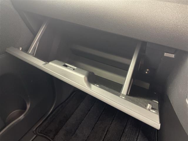 タント カスタムＲＳ　トップエディションＳＡＩＩ　純正８型ナビ　バックカメラ　両側電動スライドドア　衝突被害軽減ブレーキ　ハーフレザーシート　ＥＴＣ　革巻きステアリング　ステアリングスイッチ　横滑り防止装置　ＬＥＤヘッドライト　スマートキー　禁煙車（23枚目）