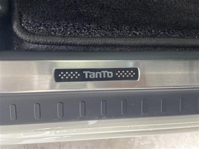 タント カスタムＲＳ　トップエディションＳＡＩＩ　純正８型ナビ　バックカメラ　両側電動スライドドア　衝突被害軽減ブレーキ　ハーフレザーシート　ＥＴＣ　革巻きステアリング　ステアリングスイッチ　横滑り防止装置　ＬＥＤヘッドライト　スマートキー　禁煙車（25枚目）