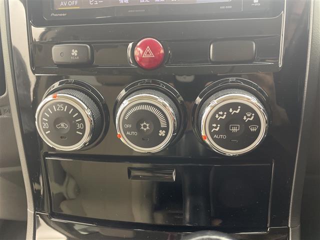 デリカD:5 ローデスト D パワーパッケージ ナビ 両側電動スライドドア バックカメラ 4WD 前席シートヒーター ターボ車 ビルトインETC スマートキー フルセグTV オートライト LEDヘッドライト MTモード付AT コーナーセンサー 禁煙(16枚目)
