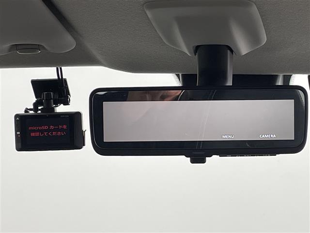 デリカミニ Ｔ　プレミアム　９型ナビ　全周囲カメラ　アダプティブクルーズコントロール　デジタルインナーミラー　４ＷＤ　ルーフレール　ＥＴＣ２．０　シートヒーター　衝突被害軽減ブレーキ　両側電動スライドドア　ＬＥＤ　禁煙車（5枚目）