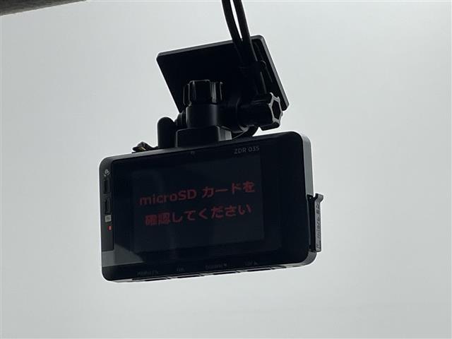 デリカミニ Ｔ　プレミアム　９型ナビ　全周囲カメラ　アダプティブクルーズコントロール　デジタルインナーミラー　４ＷＤ　ルーフレール　ＥＴＣ２．０　シートヒーター　衝突被害軽減ブレーキ　両側電動スライドドア　ＬＥＤ　禁煙車（9枚目）