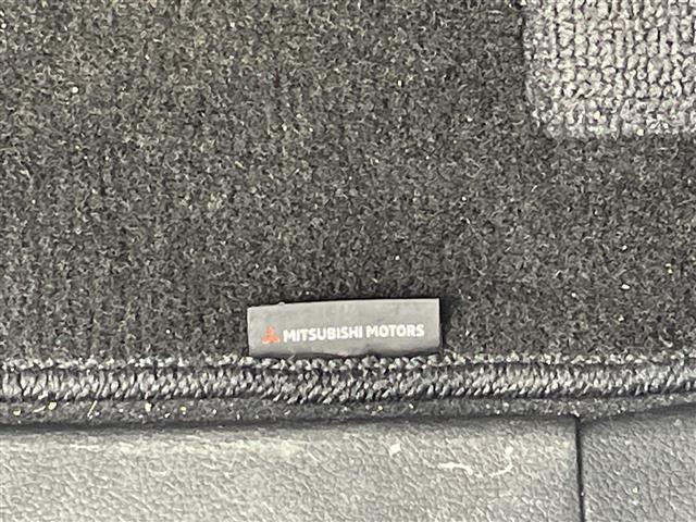 デリカミニ Ｔ　プレミアム　９型ナビ　全周囲カメラ　アダプティブクルーズコントロール　デジタルインナーミラー　４ＷＤ　ルーフレール　ＥＴＣ２．０　シートヒーター　衝突被害軽減ブレーキ　両側電動スライドドア　ＬＥＤ　禁煙車（42枚目）