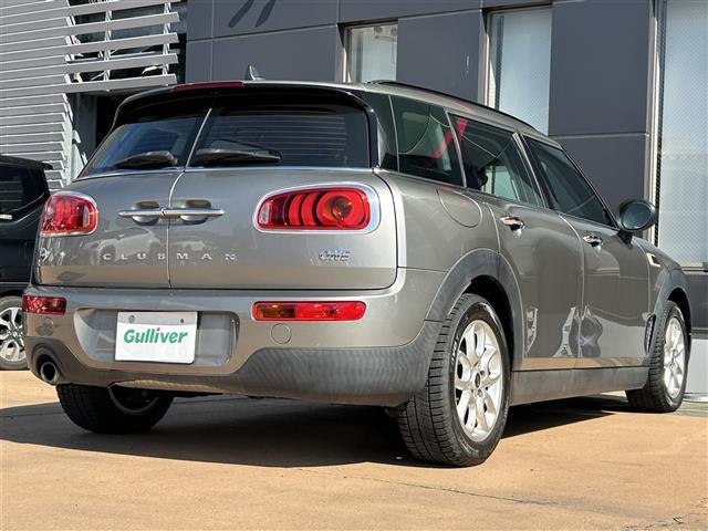 ＭＩＮＩ ワン　クラブマン　８．８インチメーカーＯＰナビ　追従有クルコン　Ｂｌｕｅｔｏｏｔｈ接続　純正ＡＷ　ＥＴＣ　ＵＳＢ入力端子　オートマチックハイビーム　ヘッドライトレベライザ　サマータイヤ４本　ステアリングスイッチ（13枚目）