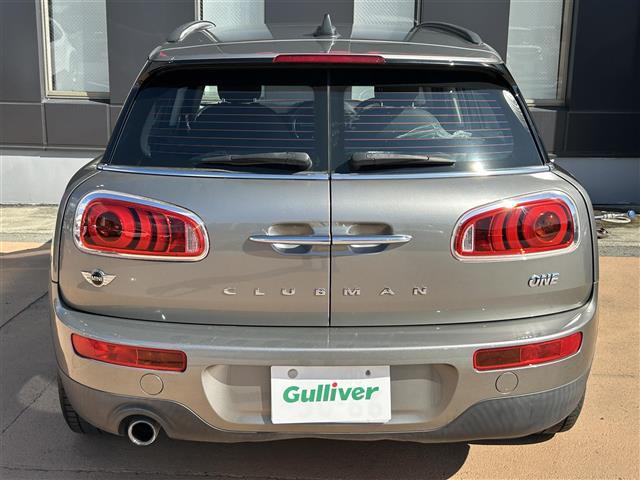 ＭＩＮＩ ワン　クラブマン　８．８インチメーカーＯＰナビ　追従有クルコン　Ｂｌｕｅｔｏｏｔｈ接続　純正ＡＷ　ＥＴＣ　ＵＳＢ入力端子　オートマチックハイビーム　ヘッドライトレベライザ　サマータイヤ４本　ステアリングスイッチ（15枚目）