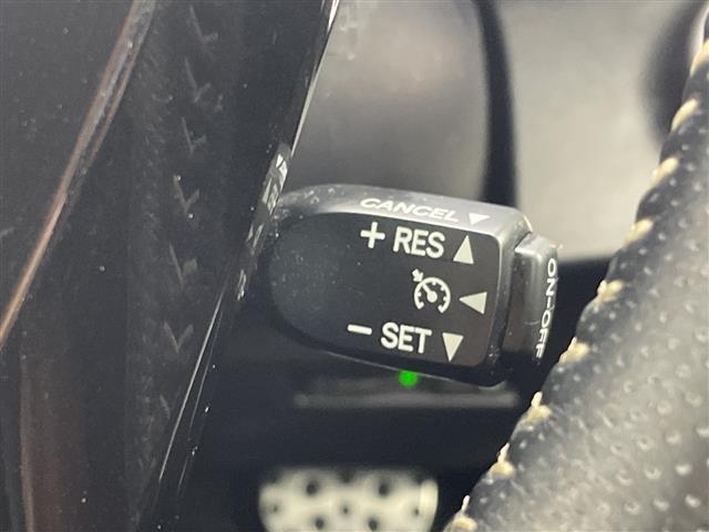 アクア G G’s 純正ナビ バックカメラ ビルトインETC ドラレコ 衝突被害軽減ブレーキ レーンアシスト クルーズコントロール LEDヘッドライト オートハイビーム ハーフレザーシート スマートキー 禁煙車(5枚目)