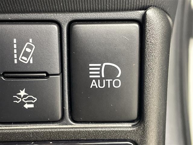 アクア G G’s 純正ナビ バックカメラ ビルトインETC ドラレコ 衝突被害軽減ブレーキ レーンアシスト クルーズコントロール LEDヘッドライト オートハイビーム ハーフレザーシート スマートキー 禁煙車(6枚目)