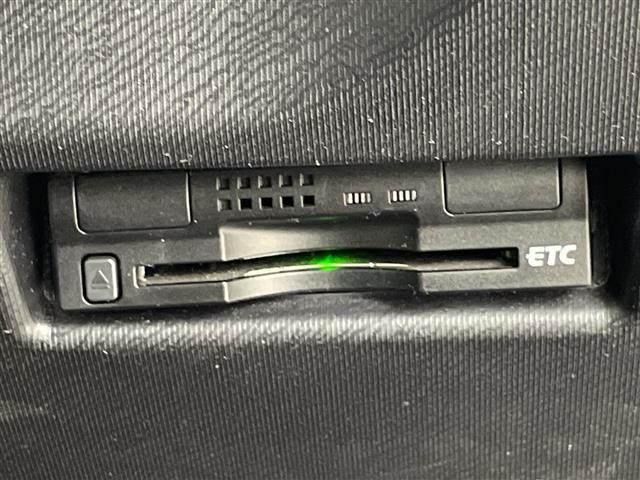 アクア G G’s 純正ナビ バックカメラ ビルトインETC ドラレコ 衝突被害軽減ブレーキ レーンアシスト クルーズコントロール LEDヘッドライト オートハイビーム ハーフレザーシート スマートキー 禁煙車(9枚目)