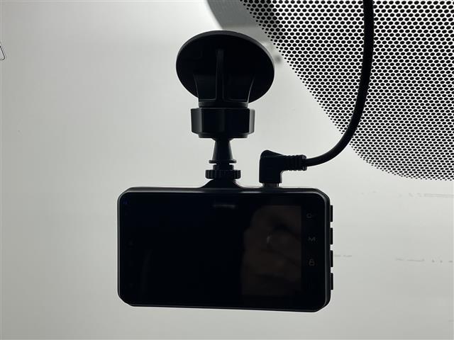 アクア G G’s 純正ナビ バックカメラ ビルトインETC ドラレコ 衝突被害軽減ブレーキ レーンアシスト クルーズコントロール LEDヘッドライト オートハイビーム ハーフレザーシート スマートキー 禁煙車(10枚目)