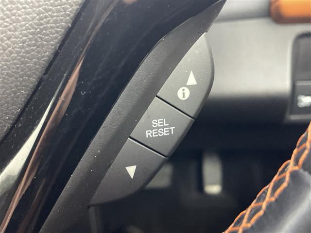 ヴェゼル ハイブリッドＺ　純正ナビ　フルセグＴＶ　バックカメラ　シートヒーター　ハーフレザーシート　パドルシフト　電動パーキングブレーキ　クルーズコントロール　衝突被害軽減ブレーキ　ＬＥＤライト　スマートキー　禁煙車（23枚目）