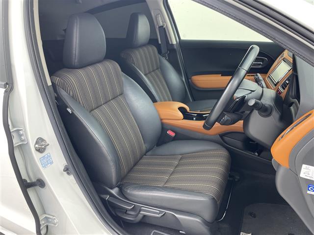 ヴェゼル ハイブリッドＺ　純正ナビ　フルセグＴＶ　バックカメラ　シートヒーター　ハーフレザーシート　パドルシフト　電動パーキングブレーキ　クルーズコントロール　衝突被害軽減ブレーキ　ＬＥＤライト　スマートキー　禁煙車（28枚目）