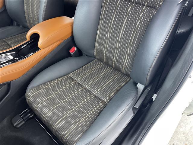 ヴェゼル ハイブリッドＺ　純正ナビ　フルセグＴＶ　バックカメラ　シートヒーター　ハーフレザーシート　パドルシフト　電動パーキングブレーキ　クルーズコントロール　衝突被害軽減ブレーキ　ＬＥＤライト　スマートキー　禁煙車（35枚目）