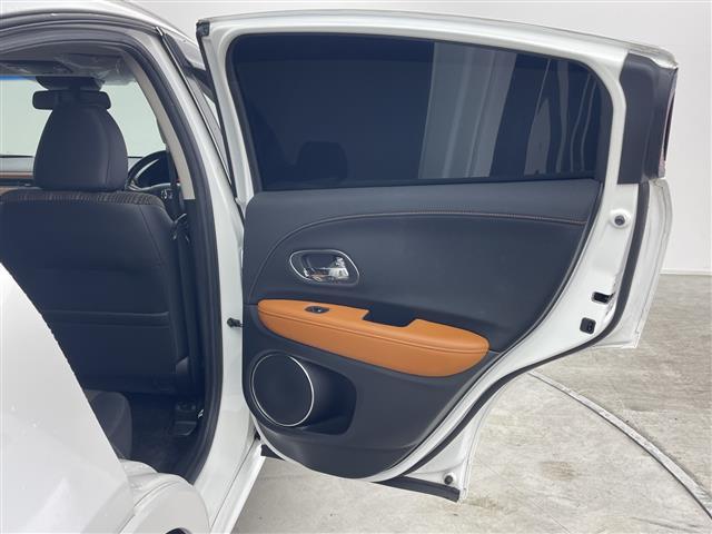 ヴェゼル ハイブリッドＺ　純正ナビ　フルセグＴＶ　バックカメラ　シートヒーター　ハーフレザーシート　パドルシフト　電動パーキングブレーキ　クルーズコントロール　衝突被害軽減ブレーキ　ＬＥＤライト　スマートキー　禁煙車（39枚目）