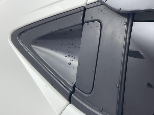 ヴェゼル ハイブリッドＺ　純正ナビ　フルセグＴＶ　バックカメラ　シートヒーター　ハーフレザーシート　パドルシフト　電動パーキングブレーキ　クルーズコントロール　衝突被害軽減ブレーキ　ＬＥＤライト　スマートキー　禁煙車（57枚目）