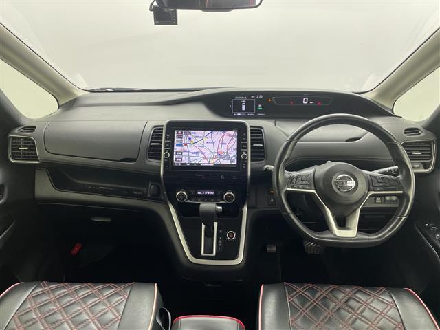 セレナ ハイウェイスターG 雹害 純正9型ナビ 純正10型後席モニター 全周囲カメラ 衝突被害軽減ブレーキ 両側電動スライドドア クルーズコントロール パーキングアシスト アイドリングストップ スマートキー LED ETC 禁煙(2枚目)