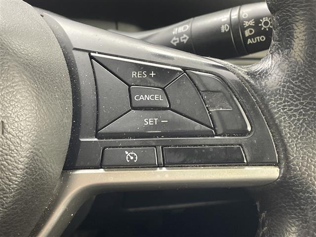 セレナ ハイウェイスターG 雹害 純正9型ナビ 純正10型後席モニター 全周囲カメラ 衝突被害軽減ブレーキ 両側電動スライドドア クルーズコントロール パーキングアシスト アイドリングストップ スマートキー LED ETC 禁煙(7枚目)