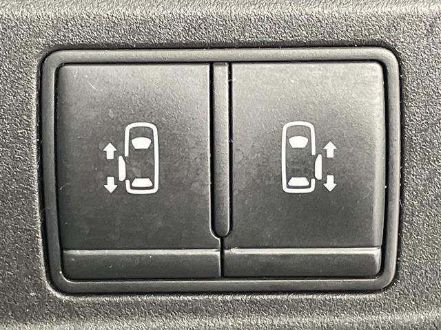 セレナ ハイウェイスターG 雹害 純正9型ナビ 純正10型後席モニター 全周囲カメラ 衝突被害軽減ブレーキ 両側電動スライドドア クルーズコントロール パーキングアシスト アイドリングストップ スマートキー LED ETC 禁煙(8枚目)