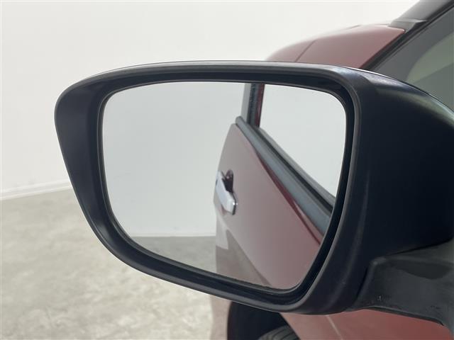 セレナ ハイウェイスターG 雹害 純正9型ナビ 純正10型後席モニター 全周囲カメラ 衝突被害軽減ブレーキ 両側電動スライドドア クルーズコントロール パーキングアシスト アイドリングストップ スマートキー LED ETC 禁煙(25枚目)