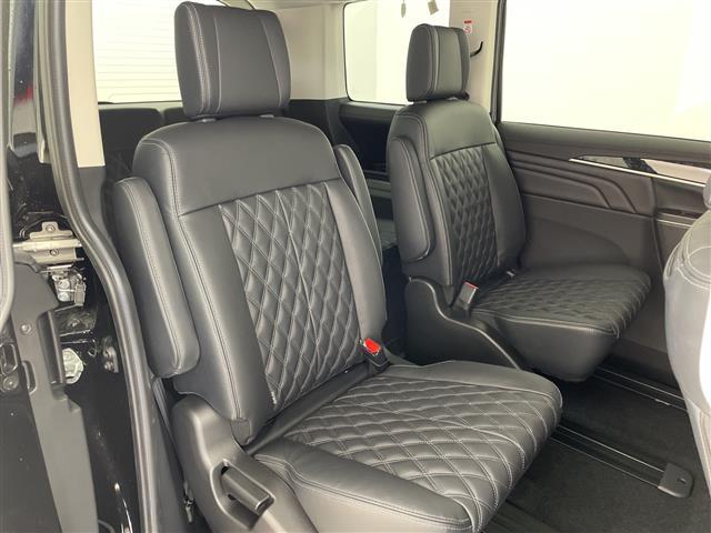 デリカD:5 ブラックエディション 登録済未使用車 純正ALPINE11型ナビ 純正ALPINE12.8型後席モニター 全周囲カメラ フルセグTV 衝突被害軽減ブレーキ レーンアシスト ブラインドスポットモニター LED スマートキー(32枚目)