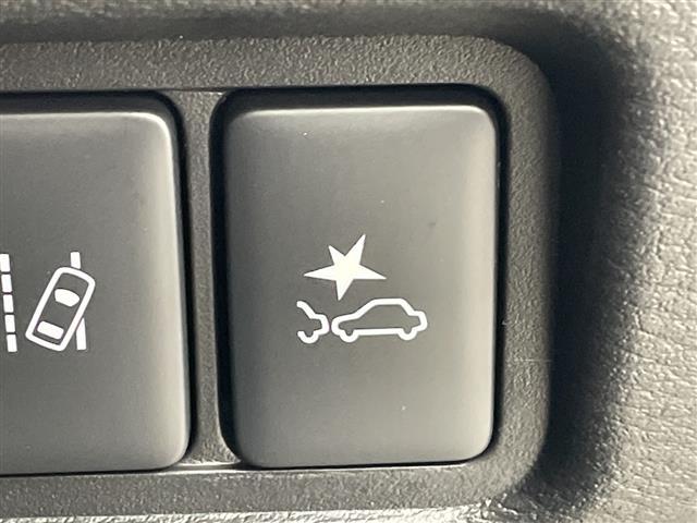 デリカD:5 ブラックエディション 登録済未使用車 純正ALPINE11型ナビ 純正ALIPINE12.8型後席モニター 全周囲カメラ 衝突被害軽減ブレーキ ブラインドスポットモニター 両側電動スライドドア シートヒーター 禁煙車(6枚目)