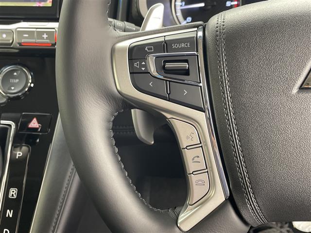 デリカD:5 ブラックエディション 登録済未使用車 純正ALPINE11型ナビ 純正ALIPINE12.8型後席モニター 全周囲カメラ 衝突被害軽減ブレーキ ブラインドスポットモニター 両側電動スライドドア シートヒーター 禁煙車(21枚目)