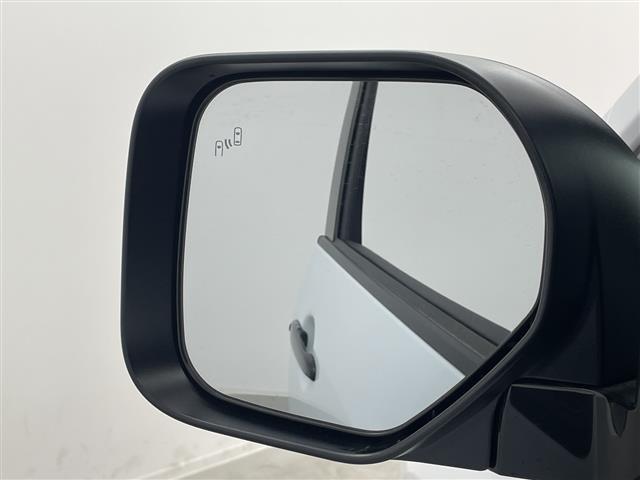 デリカD:5 ブラックエディション 登録済未使用車 純正ALPINE11型ナビ 純正ALIPINE12.8型後席モニター 全周囲カメラ 衝突被害軽減ブレーキ ブラインドスポットモニター 両側電動スライドドア シートヒーター 禁煙車(26枚目)