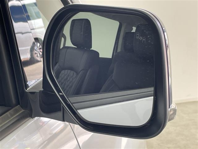 デリカD:5 ブラックエディション 登録済未使用車 純正ALPINE11型ナビ 純正ALIPINE12.8型後席モニター 全周囲カメラ 衝突被害軽減ブレーキ ブラインドスポットモニター 両側電動スライドドア シートヒーター 禁煙車(27枚目)