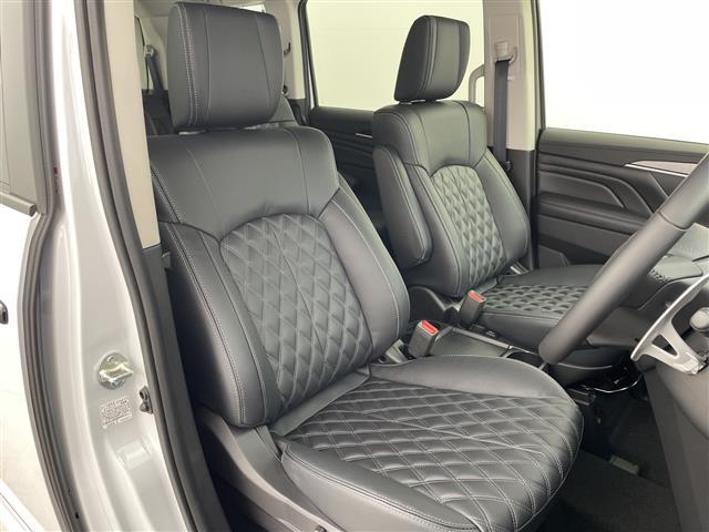 デリカD:5 ブラックエディション 登録済未使用車 純正ALPINE11型ナビ 純正ALIPINE12.8型後席モニター 全周囲カメラ 衝突被害軽減ブレーキ ブラインドスポットモニター 両側電動スライドドア シートヒーター 禁煙車(28枚目)