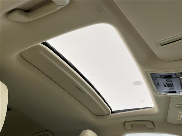 RX RX450h バージョンL ムーンルーフ モデリスタエアロ 純正12.3インチナビ パノラミックビューモニター 全席パワーシート シートヒーター シートベンチレーション 三眼LEDヘッドライト BSM ドライブレコーダー 禁煙(3枚目)