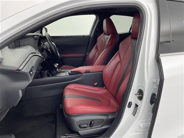 UX UX250h Fスポーツ ムーンルーフ パノラミックビューモニター 三眼LEDヘッドランプ Fスポーツ専用赤本革シート シートベンチレーション ブラインドスポットモニター カラーヘッドアップディスプレイ ドライブレコーダー(32枚目)