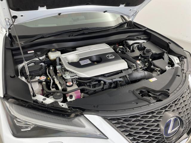 UX UX250h Fスポーツ ムーンルーフ パノラミックビューモニター 三眼LEDヘッドランプ Fスポーツ専用赤本革シート シートベンチレーション ブラインドスポットモニター カラーヘッドアップディスプレイ ドライブレコーダー(78枚目)