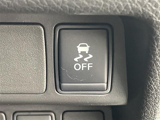 エクストレイル 20X エマージェンシーブレーキパッケージ 純正ナビ 全周囲カメラ シートヒーター 電動リアゲート 衝突被害軽減ブレーキ クルーズコントロール ETC 革巻きステアリング ルーフレール パートタイム4WD LEDライト スマートキー 禁煙車(11枚目)